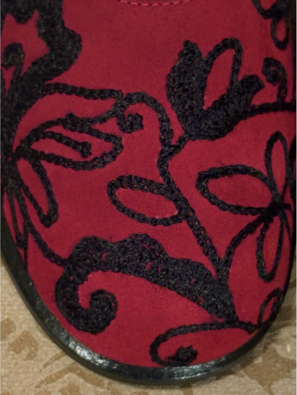 Vintage YSL Yves Saint Laurent Red Embroidery Black On Red Suede Heels Size 8.5 - Picture 13 of 13